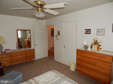 125 Berridge Dr, Shepherdstown, WV 25443 - photo 5