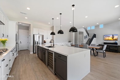07-Modern Kitchen