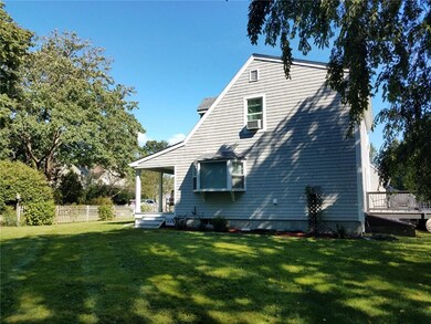 106 Robinson St, Narragansett, RI 02882 - photo 5