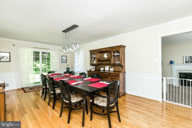 4204 Ravenhurst Cir, Glen Arm, MD 21057 - photo 5