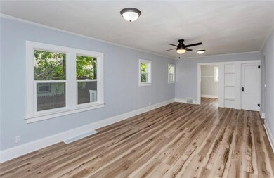 919 1st Ave E, Newton, IA 50208 - photo 5