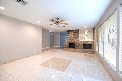 7019 Bent Branch Dr, Houston, TX 77088 - photo 6