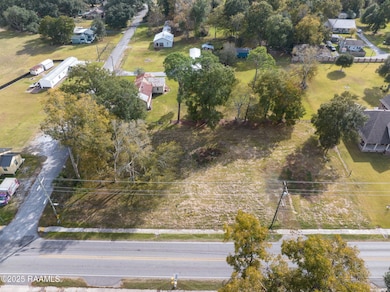 209 W Milton Ave, Milton, LA 70558 - photo 4