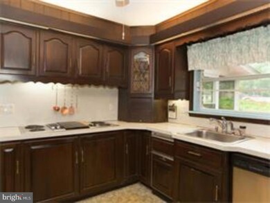 8116 Washington Ln, Wyncote, PA 19095 - photo 7