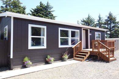 1040 SW Galley Ave, Lincoln City, OR 97367 - photo 2