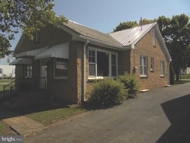 13910 Pennsylvania Ave, Hagerstown, MD 21742 - photo 2