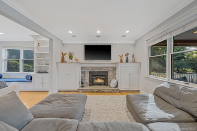 32A Vail Ave, East Quogue, NY 11942 - photo 5