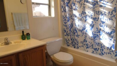 2nd full Bathroom