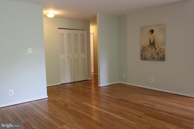 854 Quince Orchard Blvd, Gaithersburg, MD 20878 - photo 5