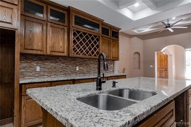 804 N 8th St, Alamo, TX 78516 - photo 6