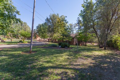13413KingsWay-MLS-4