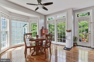 8298 Reiser Ln, Lorton, VA 22079 - photo 5