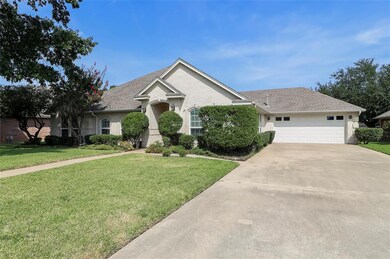 8909 Everglade Dr, North Richland Hills, TX 76182 - photo 2