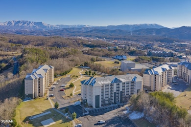 Mountain View Condominiums unit 5305, Pigeon Forge, TN 37863 - photo 2