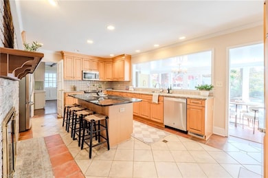 1147 Strathmore Cir, Winston Salem, NC 27104 - photo 6