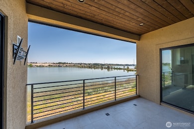 1405 W Lakeside Dr, Moses Lake, WA 98837 - photo 5