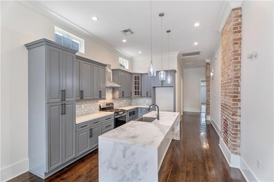 2020 Mandeville St, New Orleans, LA 70117 - photo 5