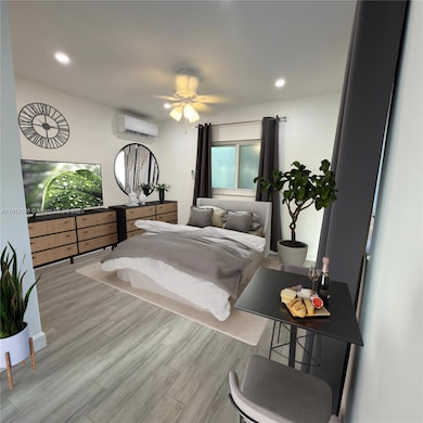 (virtually decorated)