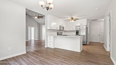 621 Clover Dr, Jacksonville, NC 28546 - photo 7