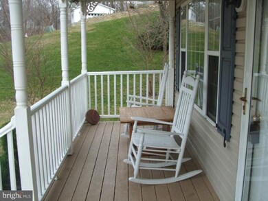 35875 Army Navy Dr, Mechanicsville, MD 20659 - photo 3