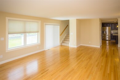 18 Daybreak Dr, Newmarket, NH 03857 - photo 3