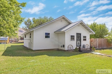 366 N Water St, Arco, ID 83213 - photo 2