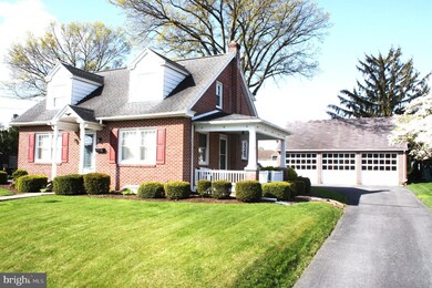 120 N Custer Ave, New Holland, PA 17557 - photo 2