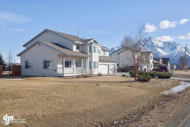 Exterior_DMD_7319-SMALL