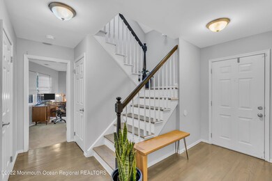 19 Commons Dr, Neptune, NJ 07753 - photo 5