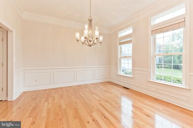 7216 White House Dr, Springfield, VA 22153 - photo 3