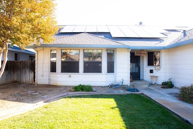 2024 Princeton Ct, Los Banos, CA 93635 - photo 3