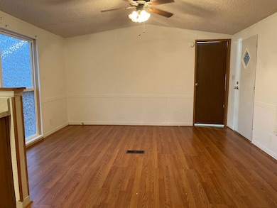 9049 Polan Ln, Soddy-Daisy, TN 37379 - photo 6