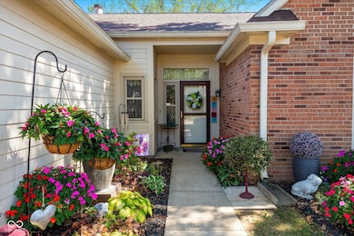 1908 Crystal Bay Dr E, Plainfield, IN 46168 - photo 2