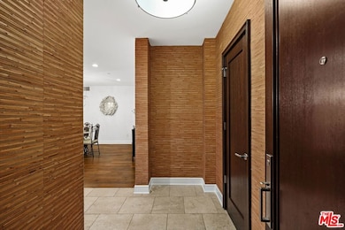 447 N Doheny Dr unit 102, Beverly Hills, CA 90210 - photo 5