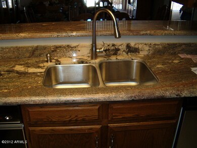 SLAB GRANITE COUNTERS