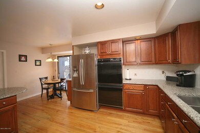 38 Hedge Brook Ln, Stamford, CT 06903 - photo 7