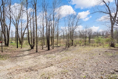 5-web-or-mls-1057 W Tuttle Rd-5