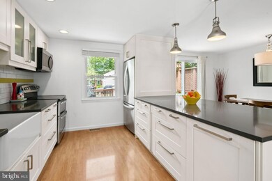 2602 Armada St, Herndon, VA 20171 - photo 6