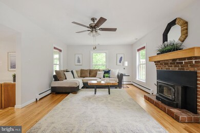 4700 Gloucester Rd, Alexandria, VA 22312 - photo 7