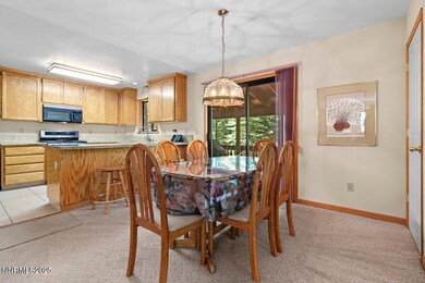 10 Dining 1568 CHIPPEWA - SHIRLEY RUSSEL