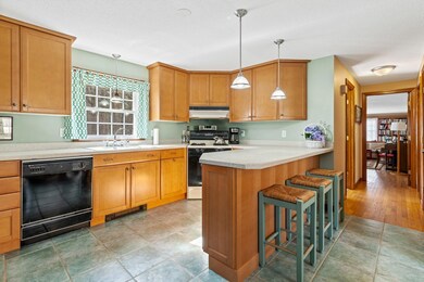 137 Mountain Rd, Concord, NH 03301 - photo 5