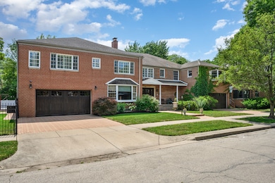 2851 W Rascher Ave, Chicago, IL 60625 - photo 3