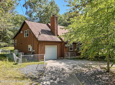 153 Segatti Cir, Bushkill, PA 18324 - photo 3