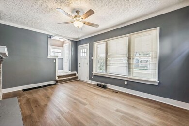 4-web-or-mls-1010-e-15th-ave