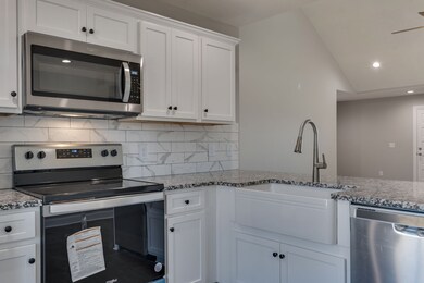 221 Graham Way, Shelbyville, TN 37160 - photo 6