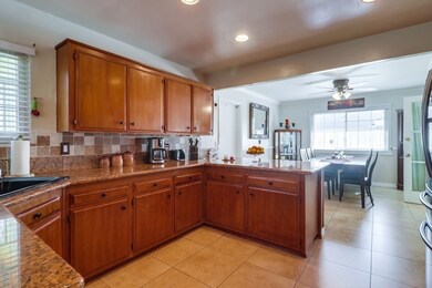 978 Maria Way, Chula Vista, CA 91911 - photo 7