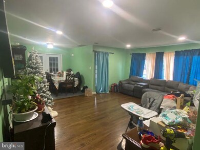 120 Cedar Ave, Paulsboro, NJ 08066 - photo 2