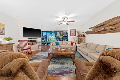 1336 Ranchero Rd unit B, Kerrville, TX 78028 - photo 5