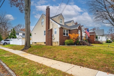 602 Maplewood Ave, Roselle Park, NJ 07204 - photo 2