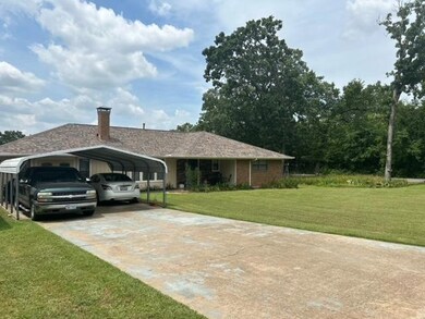 1046 Thatcher St, Denison, TX 75020 - photo 3